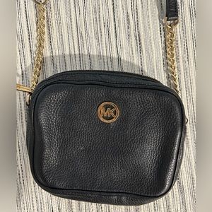 BLACK MICHAEL KORS PURSE